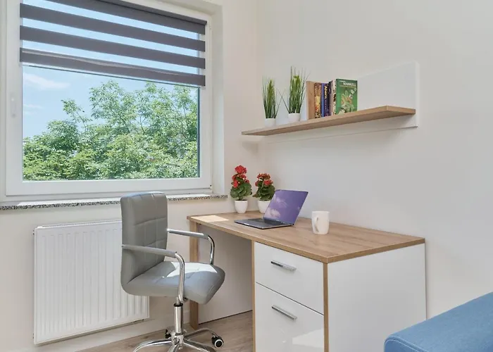 Piekna With Parking By Renters * Wrocław