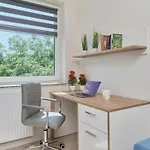 Piekna With Parking By Renters * Вроцлав