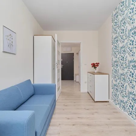 Piekna With Parking By Renters * Вроцлав